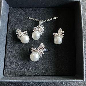 Pearl Jewelry Set